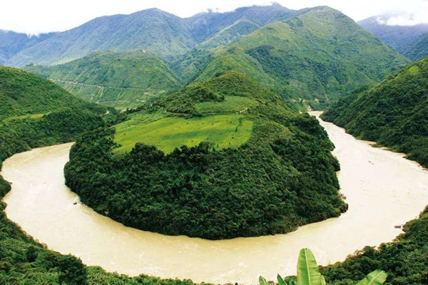 拉薩-納木錯-林芝-巴松措-雅魯藏布大峽谷6晚7日