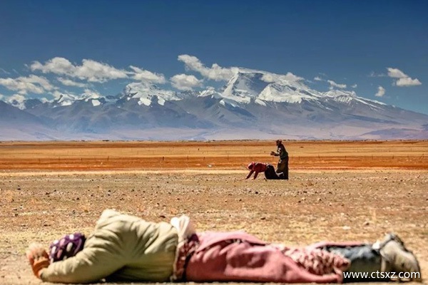 阿里旅游多少錢