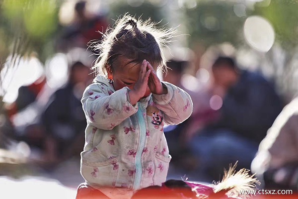 去西藏旅游要穿什么衣服