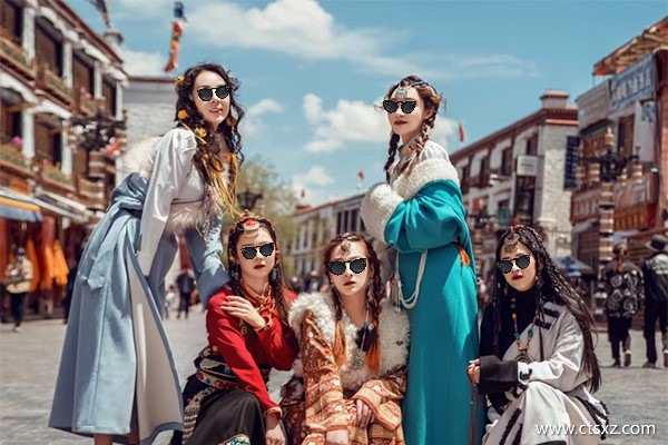 跟團(tuán)去西藏玩一趟多少錢(qián)